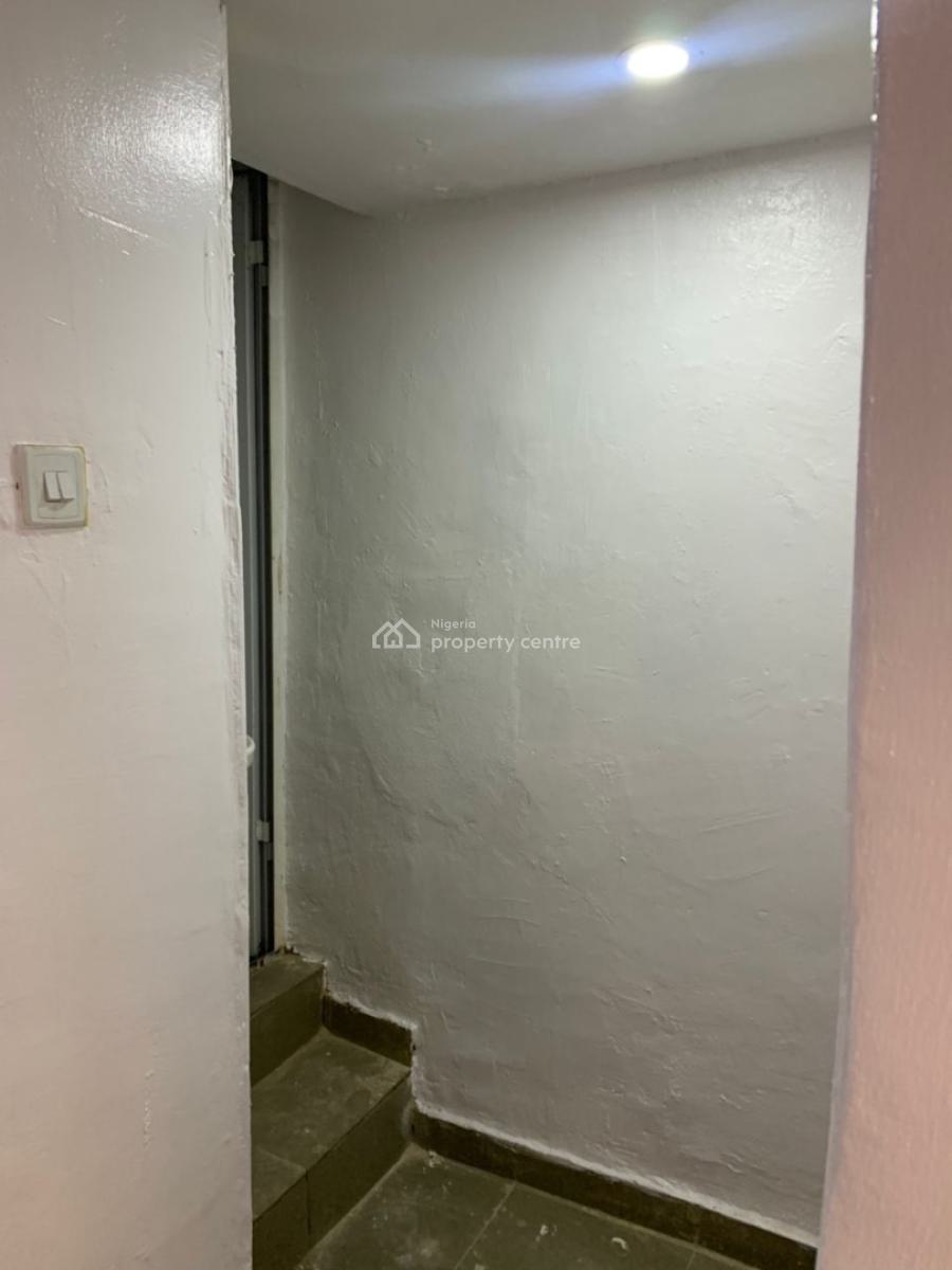 Luxury 2 Bedroom Flat, Gra Phase 1, Magodo, Lagos, Flat / Apartment for Rent