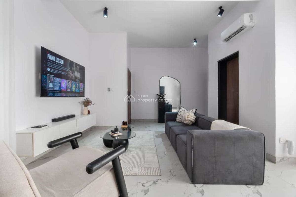 Lux Two Bedroom Maisonette with Ps5, Tennis, Snooker Board and a Sit O, Lekki Phase 1, Lekki, Lagos, Flat / Apartment Short Let