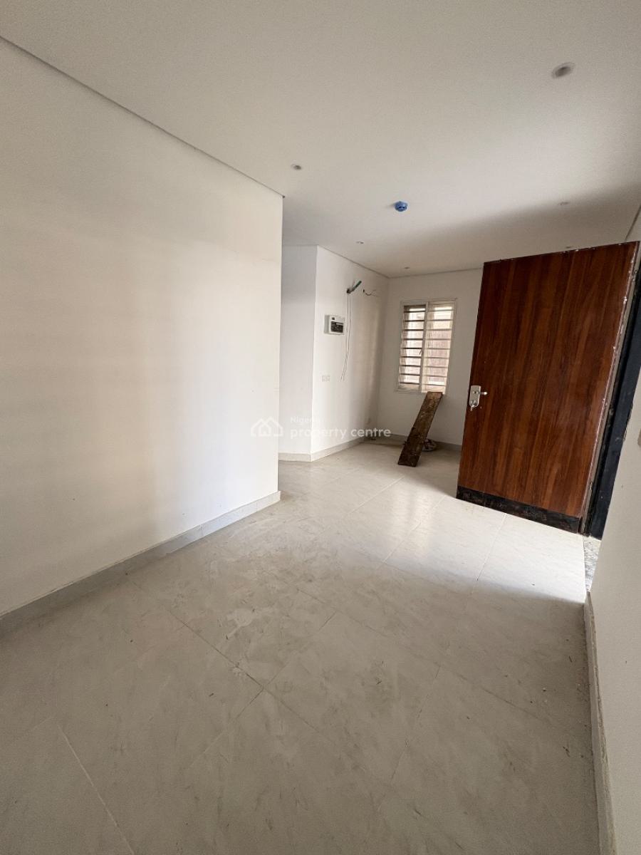 Luxurious 4-bedroom Semi-detached Duplex with Study & Bq, Chevron, Lekki, Lagos, Semi-detached Duplex for Rent