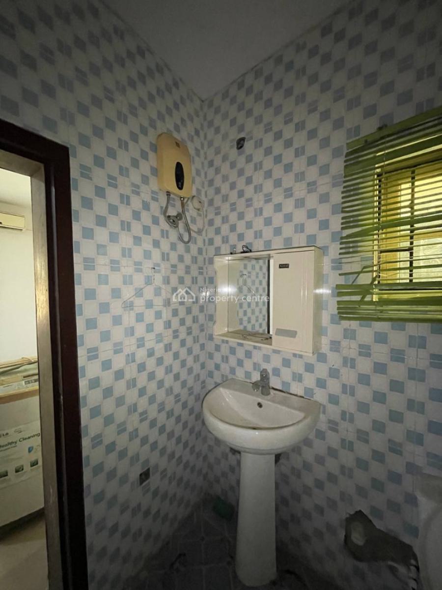 Discover Modern Living in Our 2 Bedroom Ensuite, Orchid Road, Lekki, Lagos, Flat / Apartment for Rent