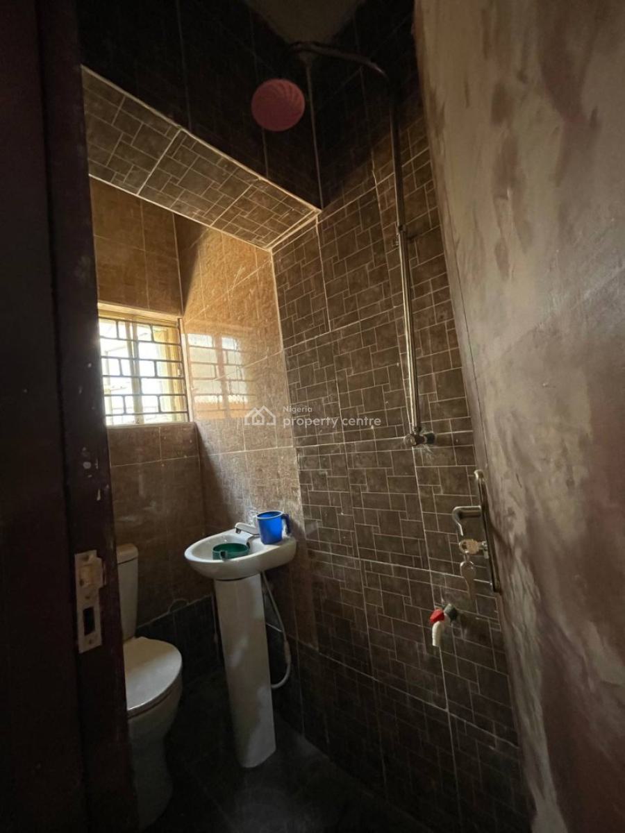 Discover Modern Living in Our 2 Bedroom Ensuite, Orchid Road, Lekki, Lagos, Flat / Apartment for Rent