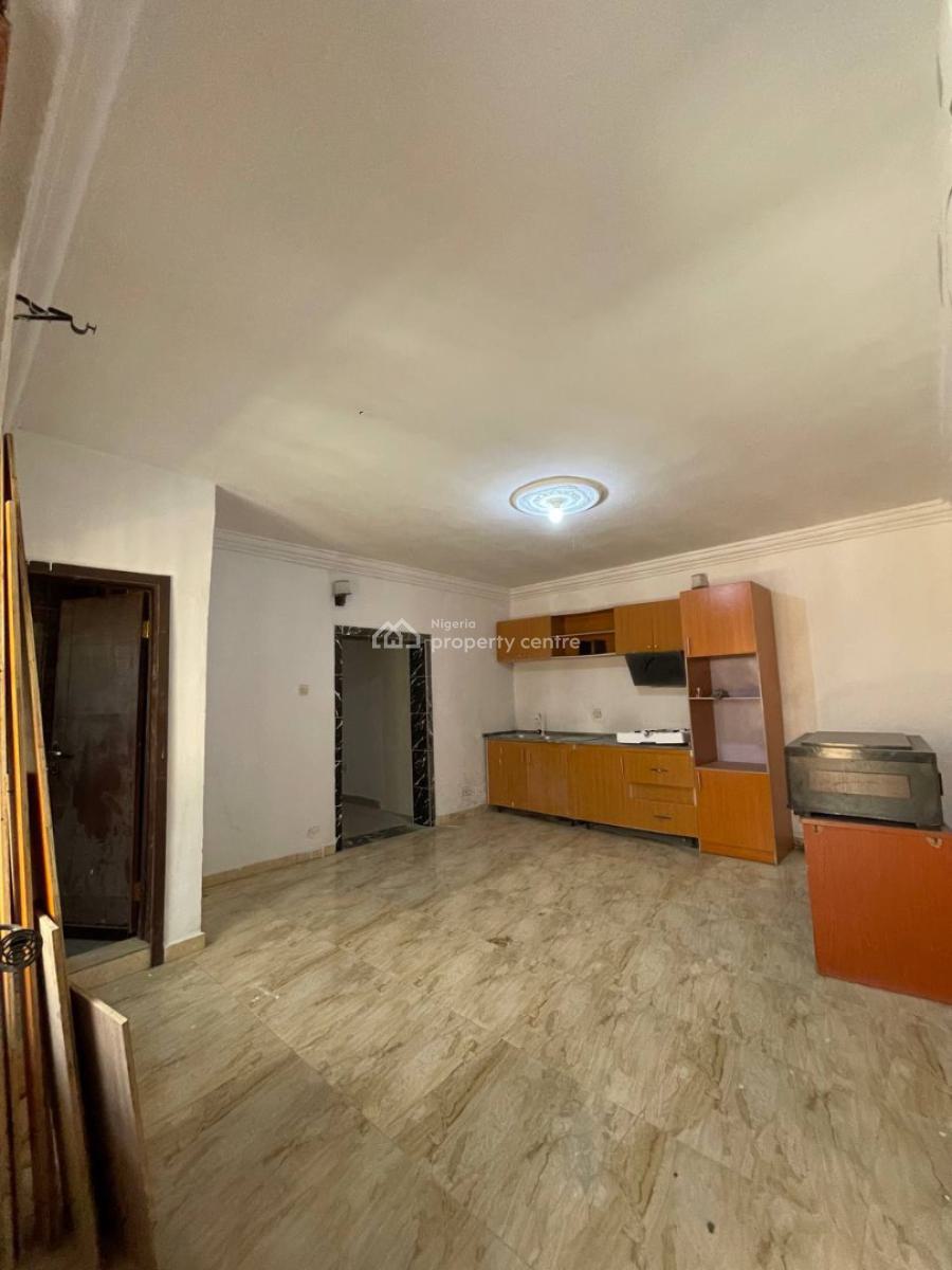 Discover Modern Living in Our 2 Bedroom Ensuite, Orchid Road, Lekki, Lagos, Flat / Apartment for Rent