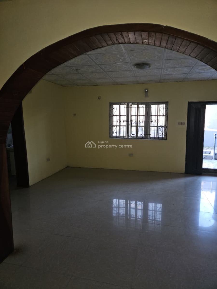 Sharp and Spacious Three Bedrooms Apartment in a Good Area, Badore, Ajah, Lagos, Flat / Apartment for Rent