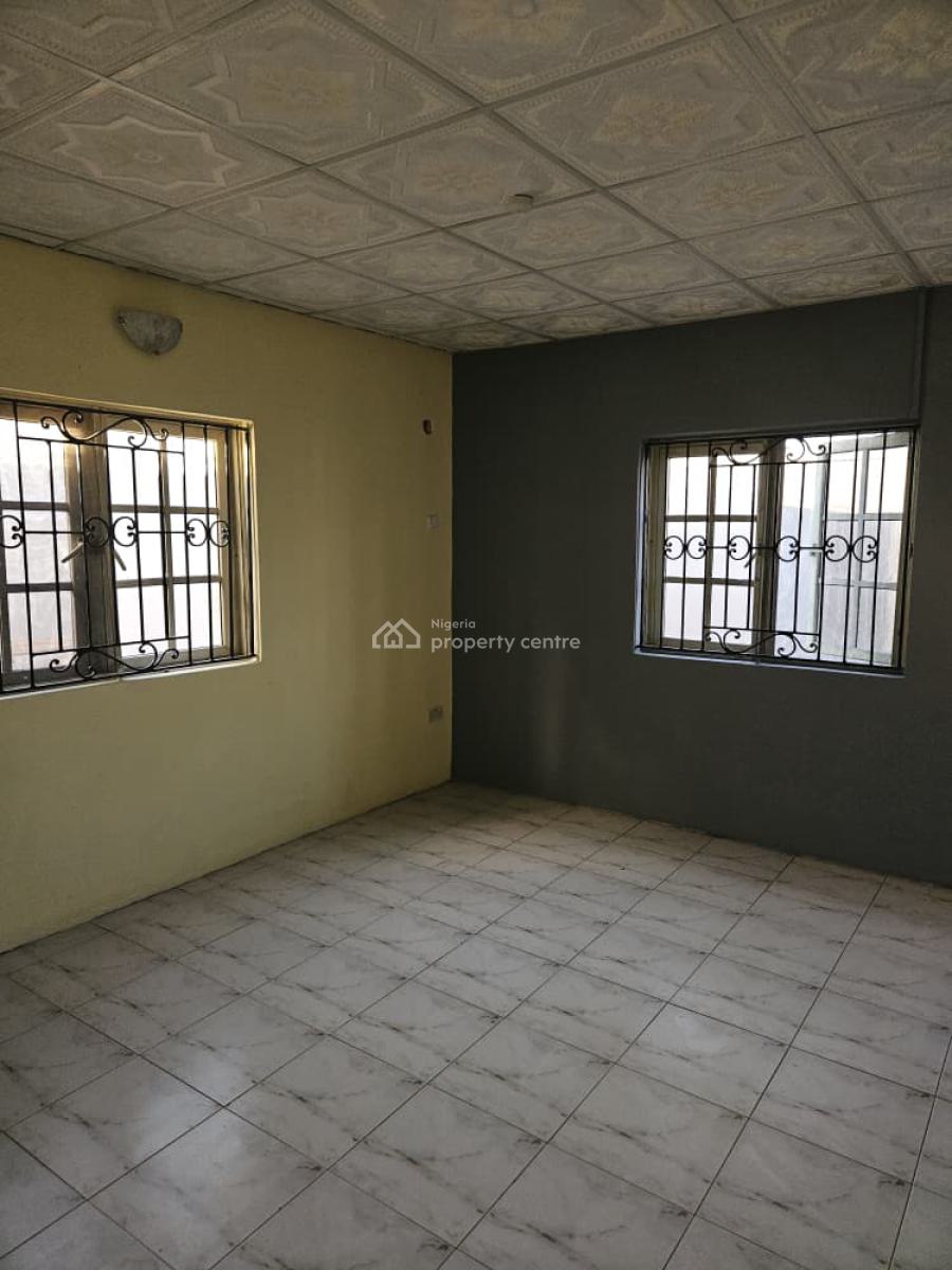Sharp and Spacious Three Bedrooms Apartment in a Good Area, Badore, Ajah, Lagos, Flat / Apartment for Rent