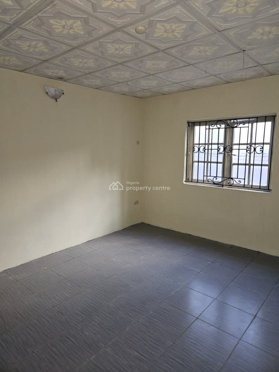 Sharp and Spacious Three Bedrooms Apartment in a Good Area, Badore, Ajah, Lagos, Flat / Apartment for Rent