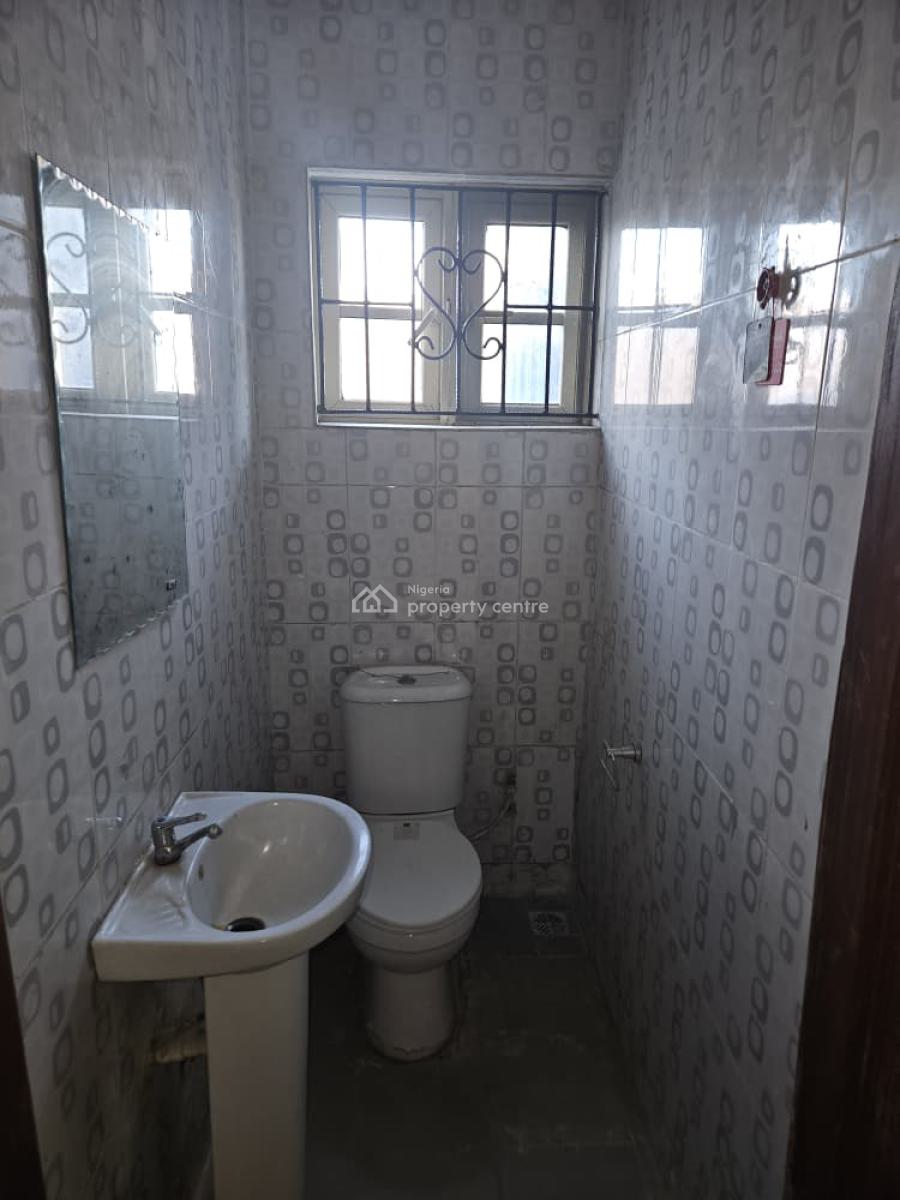 Sharp and Spacious Three Bedrooms Apartment in a Good Area, Badore, Ajah, Lagos, Flat / Apartment for Rent