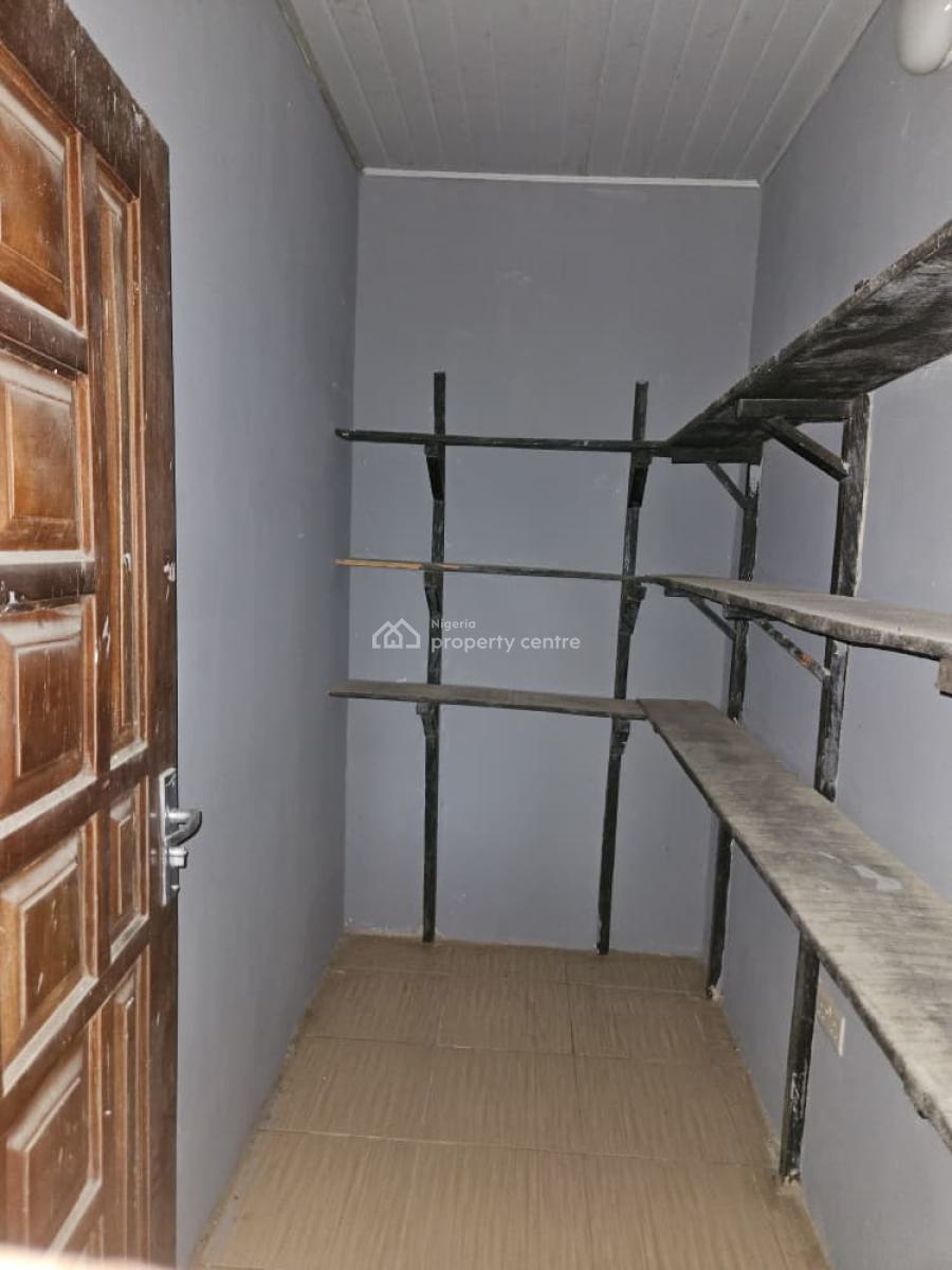 Sharp and Spacious Three Bedrooms Apartment in a Good Area, Badore, Ajah, Lagos, Flat / Apartment for Rent
