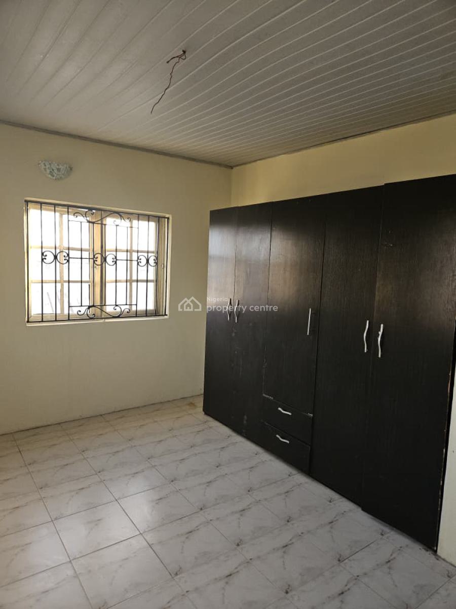 Sharp and Spacious Three Bedrooms Apartment in a Good Area, Badore, Ajah, Lagos, Flat / Apartment for Rent