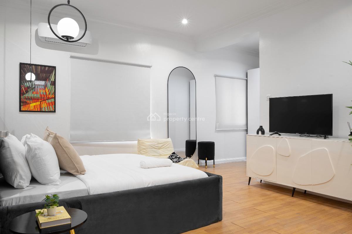 a Very Clean and Nicely Furnished 3 Bedroom Flat in Osapa London Lekki, Cadogan Estate, Osapa, Lekki, Lagos, Flat / Apartment Short Let