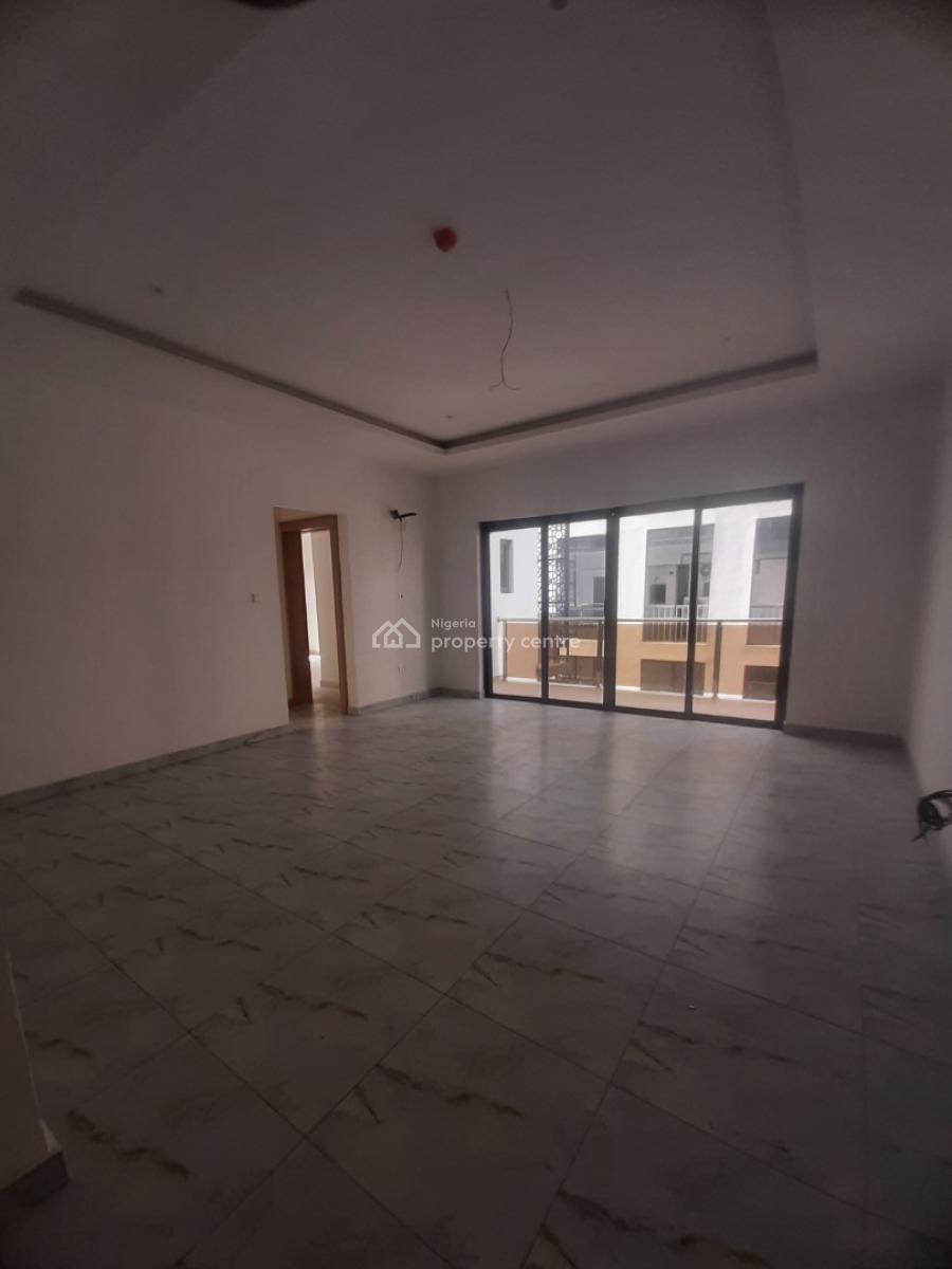 Newly Built and Serviced with 24/7 Power Supply 2 Bedroom En-suite Fla, Lekki Phase 1, Lekki, Lagos, Flat / Apartment for Rent