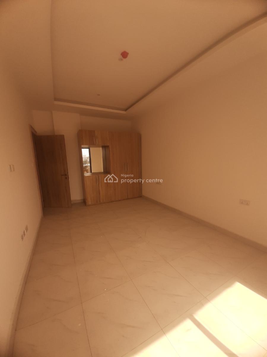Newly Built and Serviced with 24/7 Power Supply 2 Bedroom En-suite Fla, Lekki Phase 1, Lekki, Lagos, Flat / Apartment for Rent