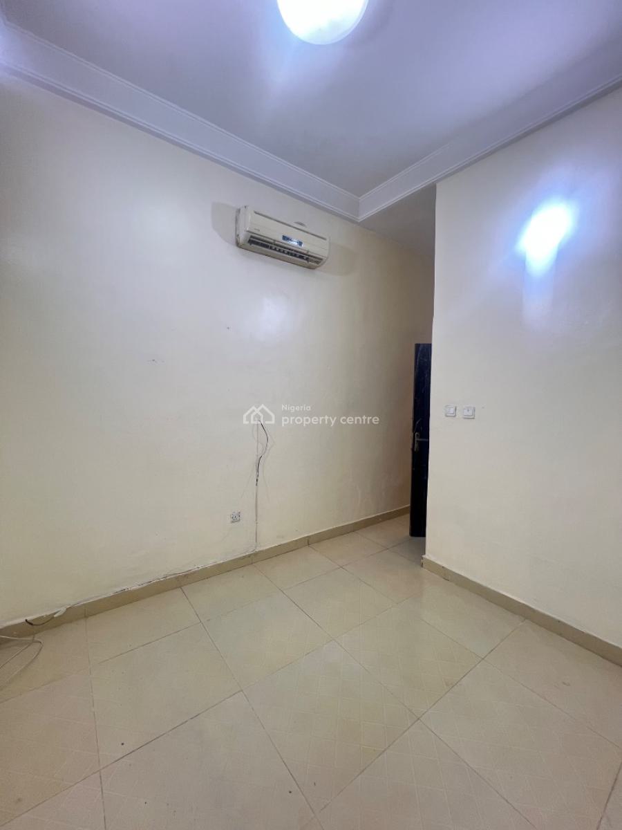 1 Bedroom, Ikota, Lekki, Lagos, Mini Flat (room and Parlour) for Rent