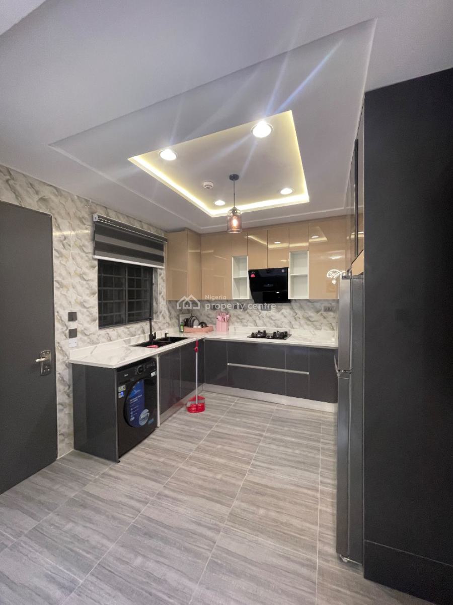 2 Bedroom Apartment, Gwarimpa Estate, Gwarinpa, Abuja, Mini Flat (room and Parlour) Short Let