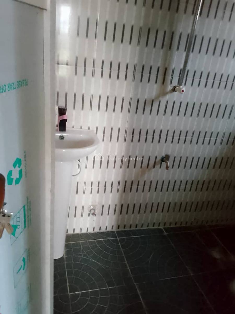 Nice a Room Self Contain, Wagbare Estate, Igbogbo, Ikorodu, Lagos, Flat / Apartment for Rent