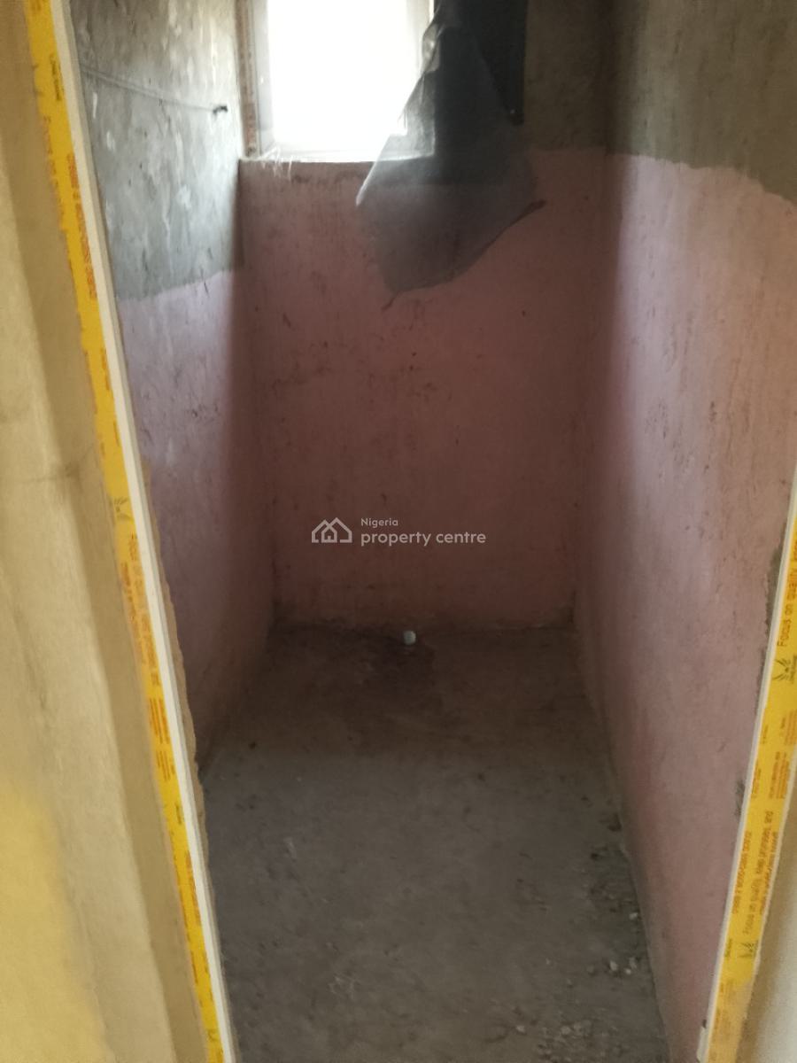 Mini Flat, Macaulay Off Bayeku Road, Igbogbo, Ikorodu, Lagos, Block of Flats for Sale