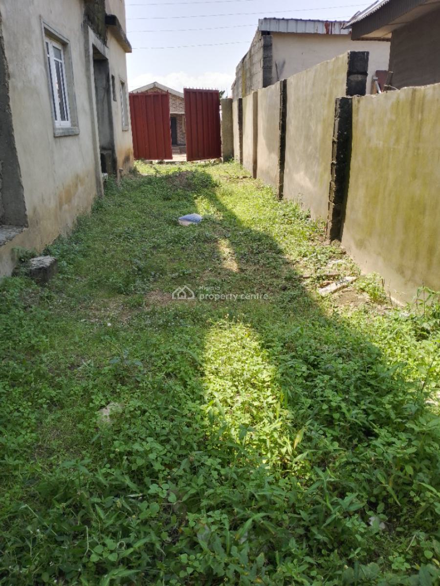 Mini Flat, Macaulay Off Bayeku Road, Igbogbo, Ikorodu, Lagos, Block of Flats for Sale