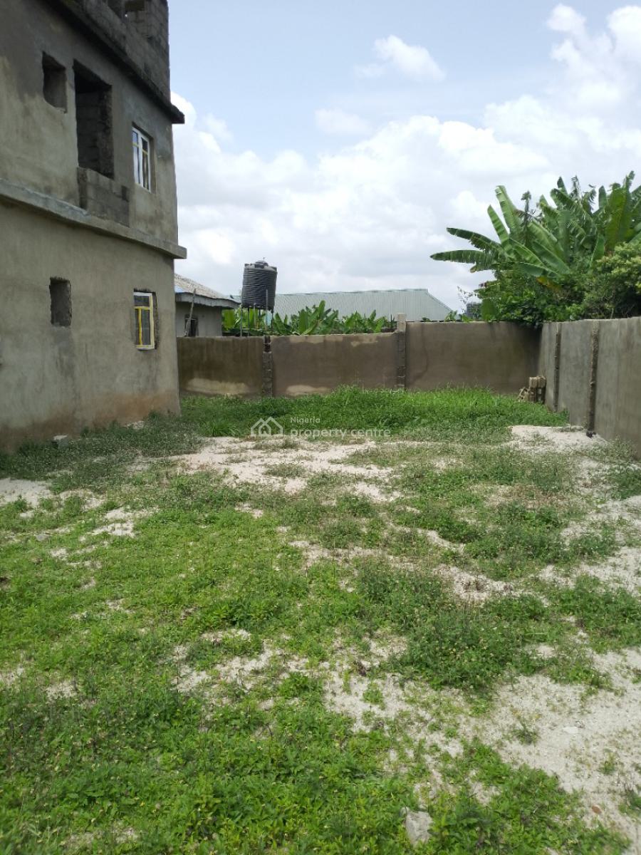 Mini Flat, Macaulay Off Bayeku Road, Igbogbo, Ikorodu, Lagos, Block of Flats for Sale