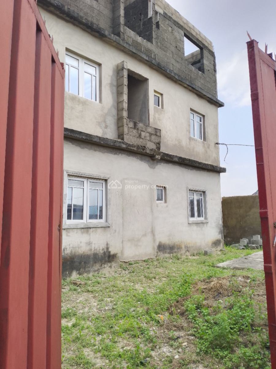 Mini Flat, Macaulay Off Bayeku Road, Igbogbo, Ikorodu, Lagos, Block of Flats for Sale