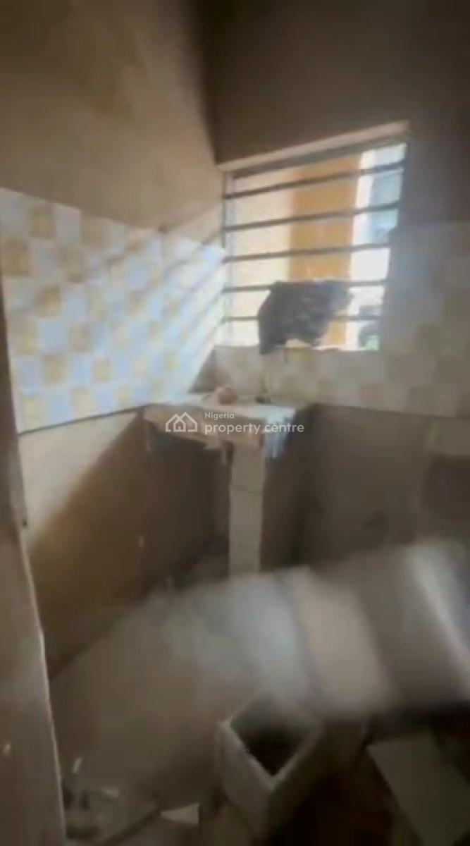 Very Decent and Spacious Mini Flat, Igbobi, Yaba, Lagos, Mini Flat (room and Parlour) for Rent