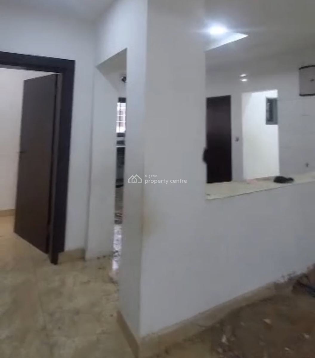 Spacious Luxury 3 Bedroom Flat , Tarred Rd, By Arab, Utako, Abuja, Flat / Apartment for Rent