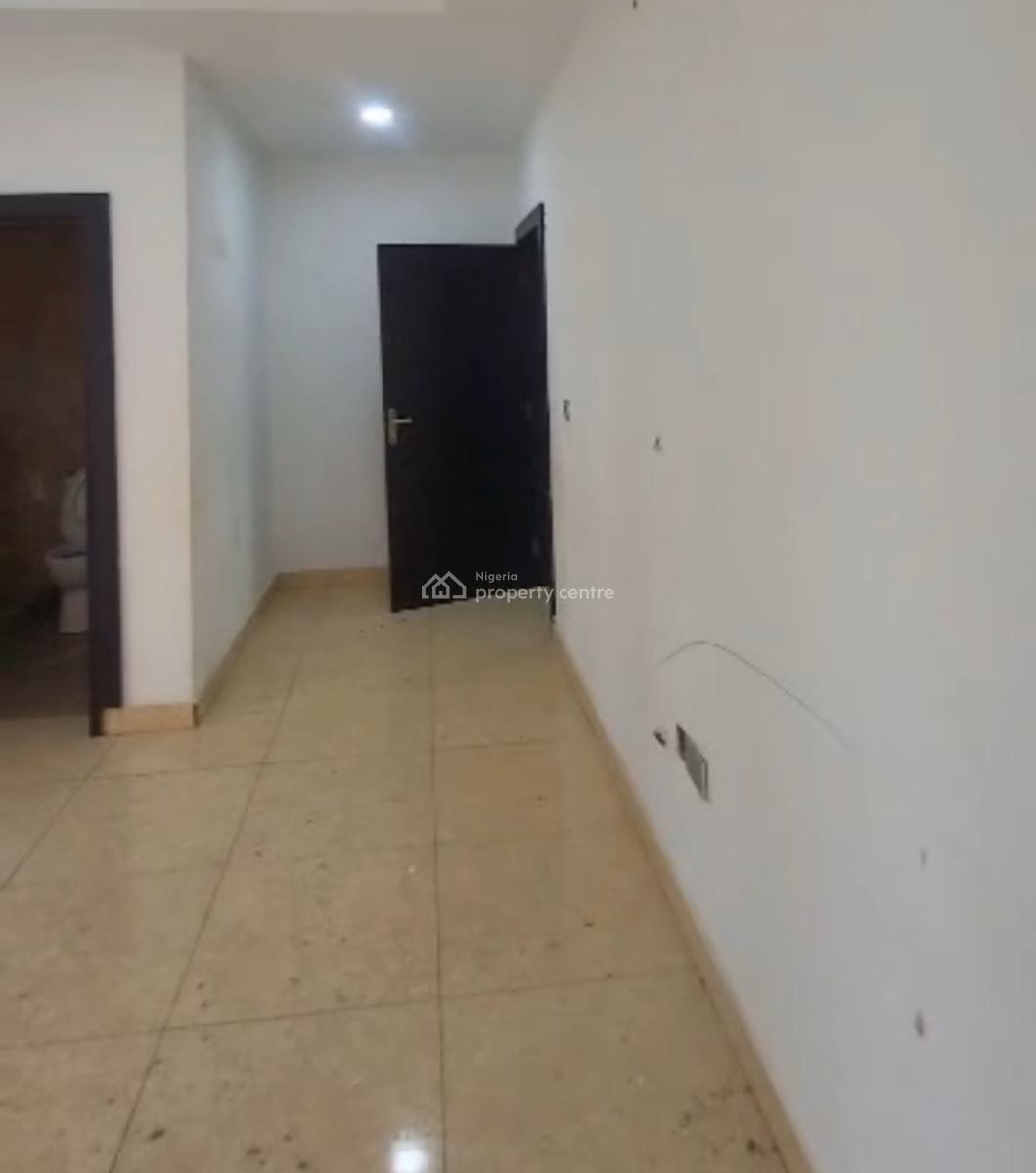 Spacious Luxury 3 Bedroom Flat , Tarred Rd, By Arab, Utako, Abuja, Flat / Apartment for Rent