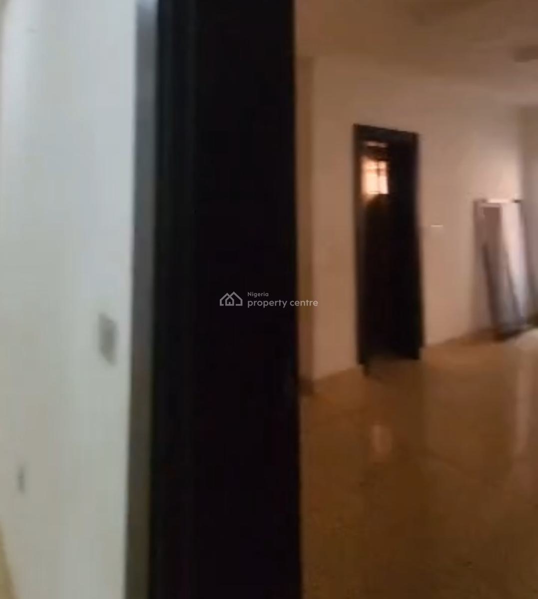 Spacious Luxury 3 Bedroom Flat , Tarred Rd, By Arab, Utako, Abuja, Flat / Apartment for Rent