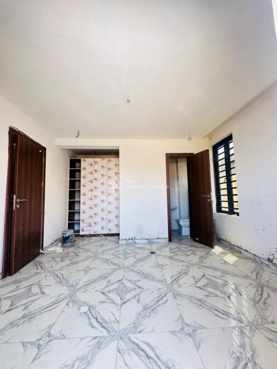 2 Bedrooms Apartment Available, Ologolo, Lekki, Lagos, Flat / Apartment for Sale