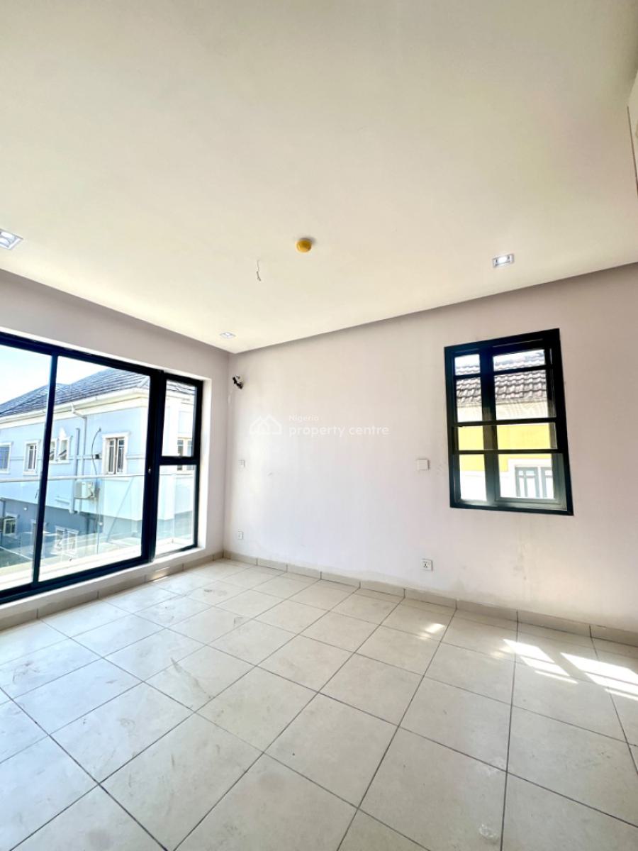 Smart 2 Bedrooms Apartment with Swimming Pool and Gym, Ologolo, Lekki, Lagos, Flat / Apartment for Sale