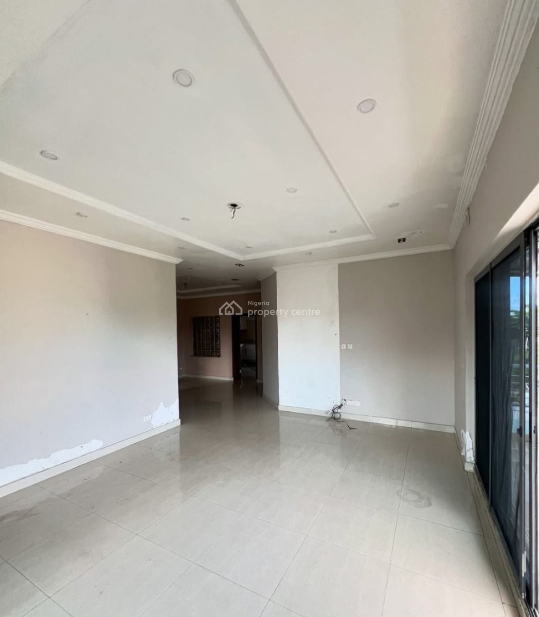 Self-serviced, Come with Your Own Generator 3 Bedroom En-suite Flat, Lekki Phase 1, Lekki, Lagos, Flat / Apartment for Rent