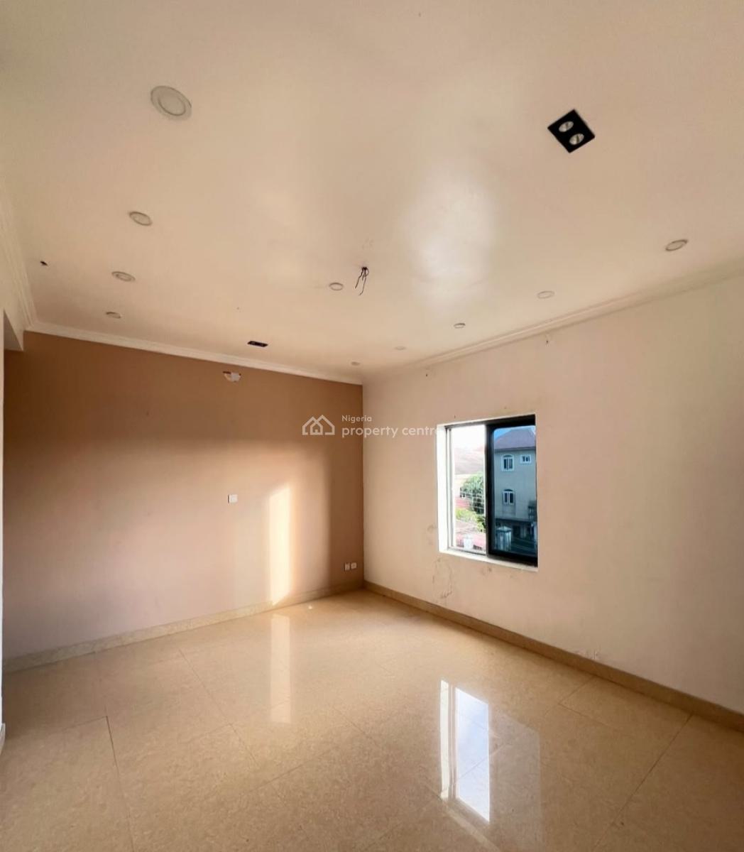 Self-serviced, Come with Your Own Generator 3 Bedroom En-suite Flat, Lekki Phase 1, Lekki, Lagos, Flat / Apartment for Rent