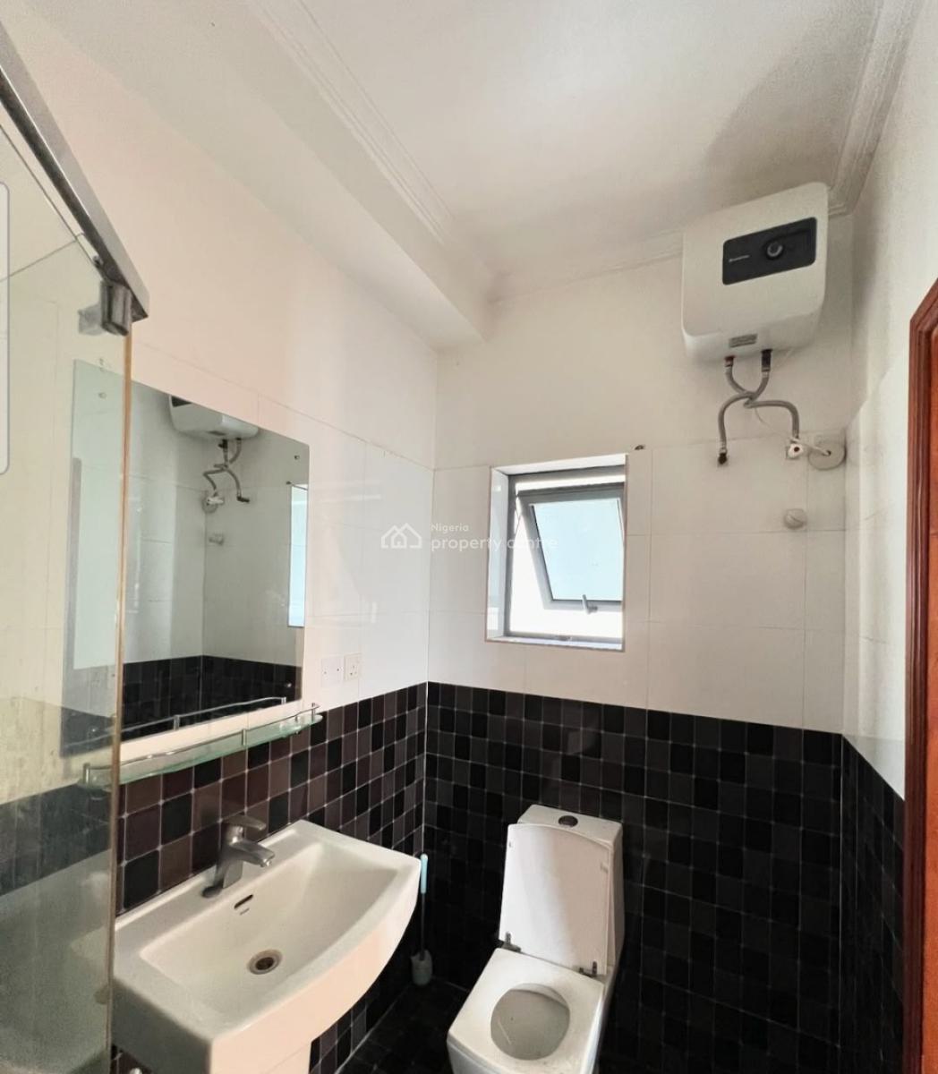 Self-serviced, Come with Your Own Generator 3 Bedroom En-suite Flat, Lekki Phase 1, Lekki, Lagos, Flat / Apartment for Rent