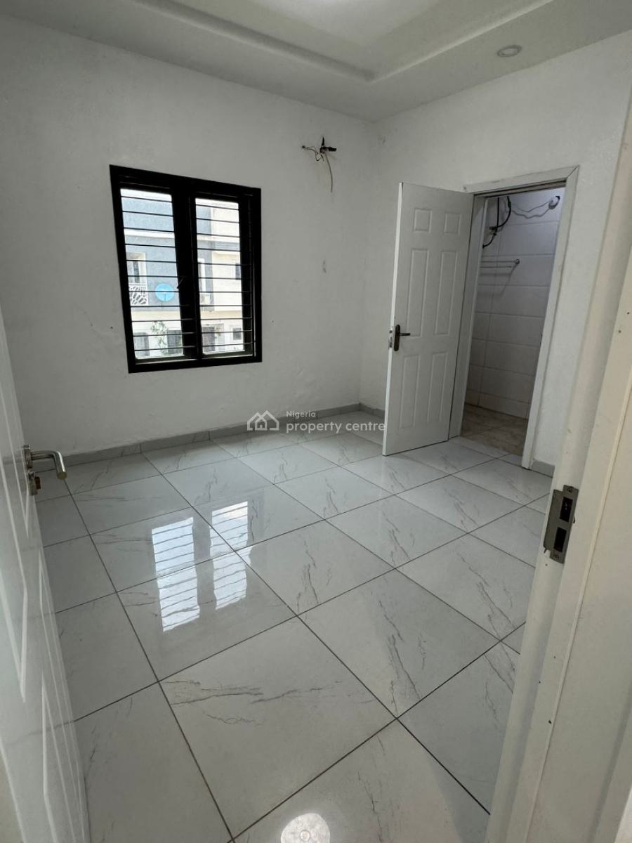 Three Bathrooms Semi Detached Duplex, Ogombo, Ajah, Lagos, Semi-detached Duplex for Sale