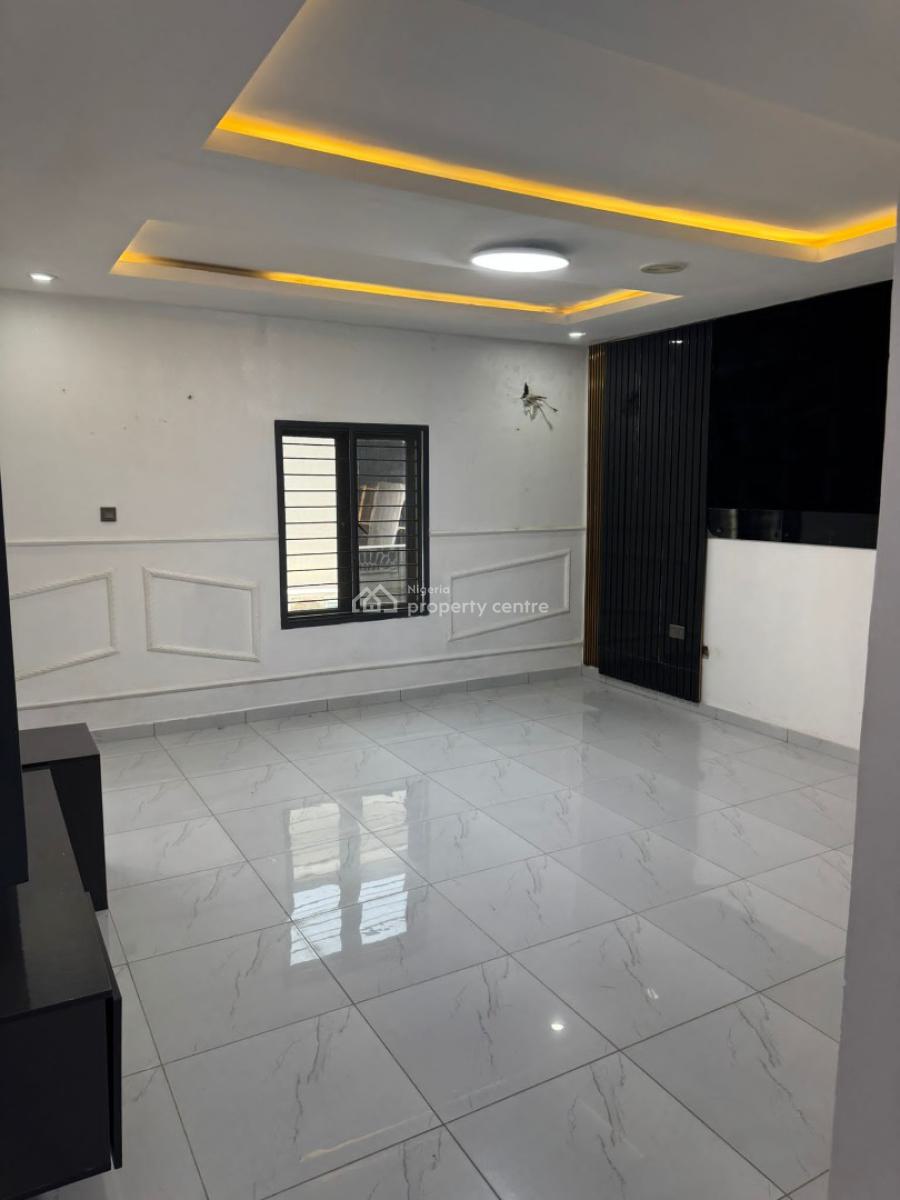 Three Bathrooms Semi Detached Duplex, Ogombo, Ajah, Lagos, Semi-detached Duplex for Sale