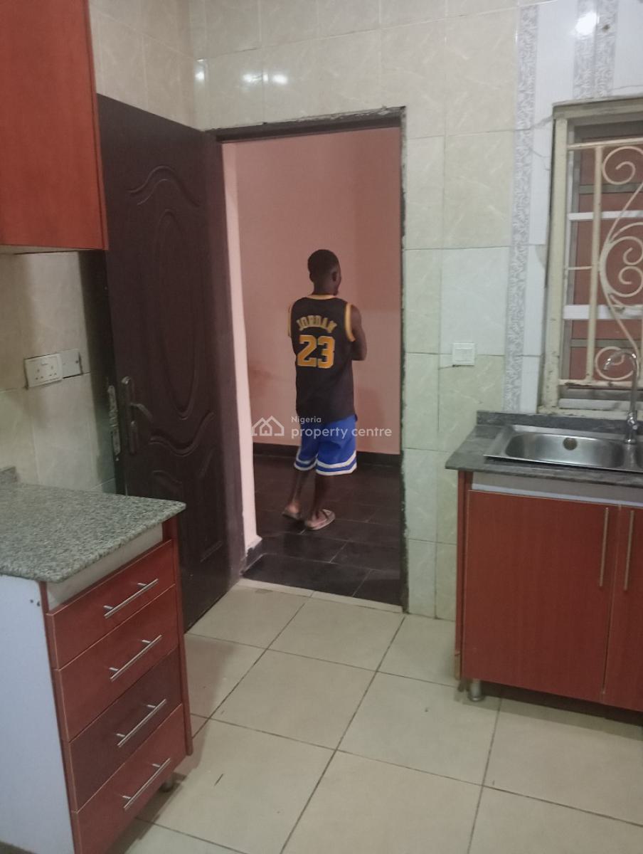Standard 3 Bedroom and a Room Bq Now Available, Main, Wuye, Abuja, Flat / Apartment for Rent