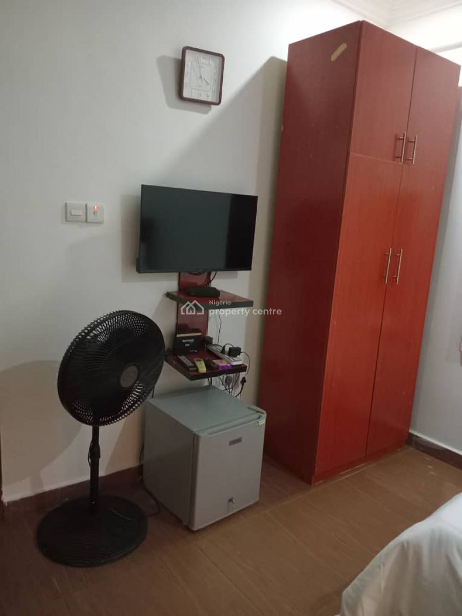 Neatly Furnished Studio Self Contain, Plot 809/810 Dahiru Musdafa Boulevard, Wuye, Abuja, Self Contain (single Rooms) Short Let