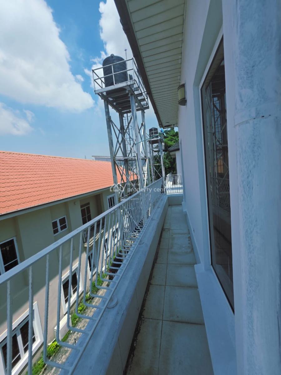 3 Bedrooms Penthouse, Lekki Phase 1, Lekki, Lagos, Flat / Apartment for Rent
