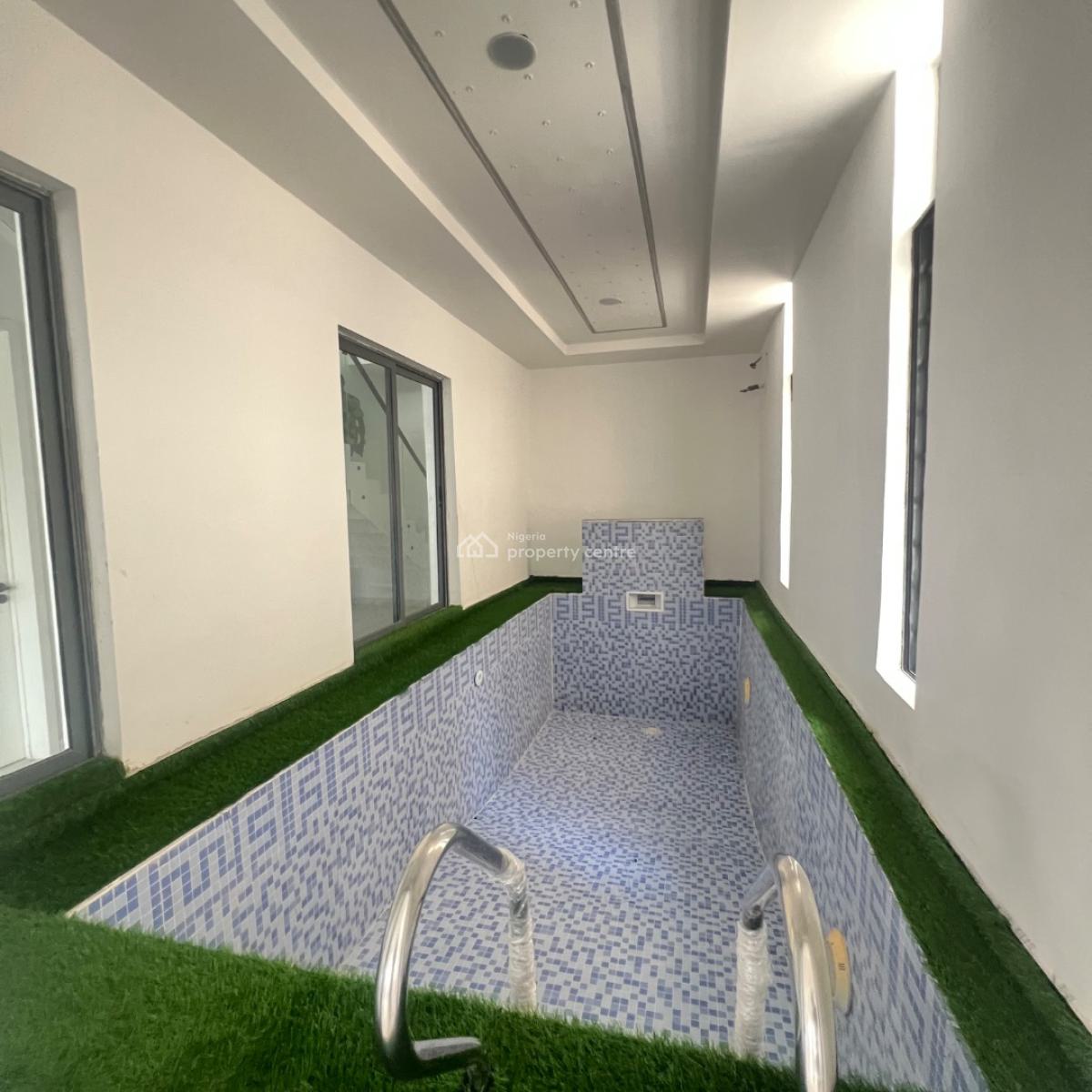 6 Bedroom & Bq, Ikota, Lekki, Lagos, Detached Duplex for Sale