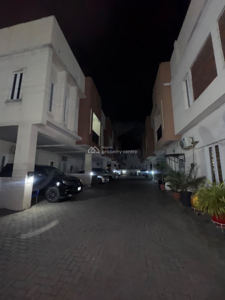 Luxury 4 Bedroom Duplex Terrace Very Spacious and Nice Fully Service, Orchid Road Before Round About, Lekki, Lagos, Terraced Duplex for Rent