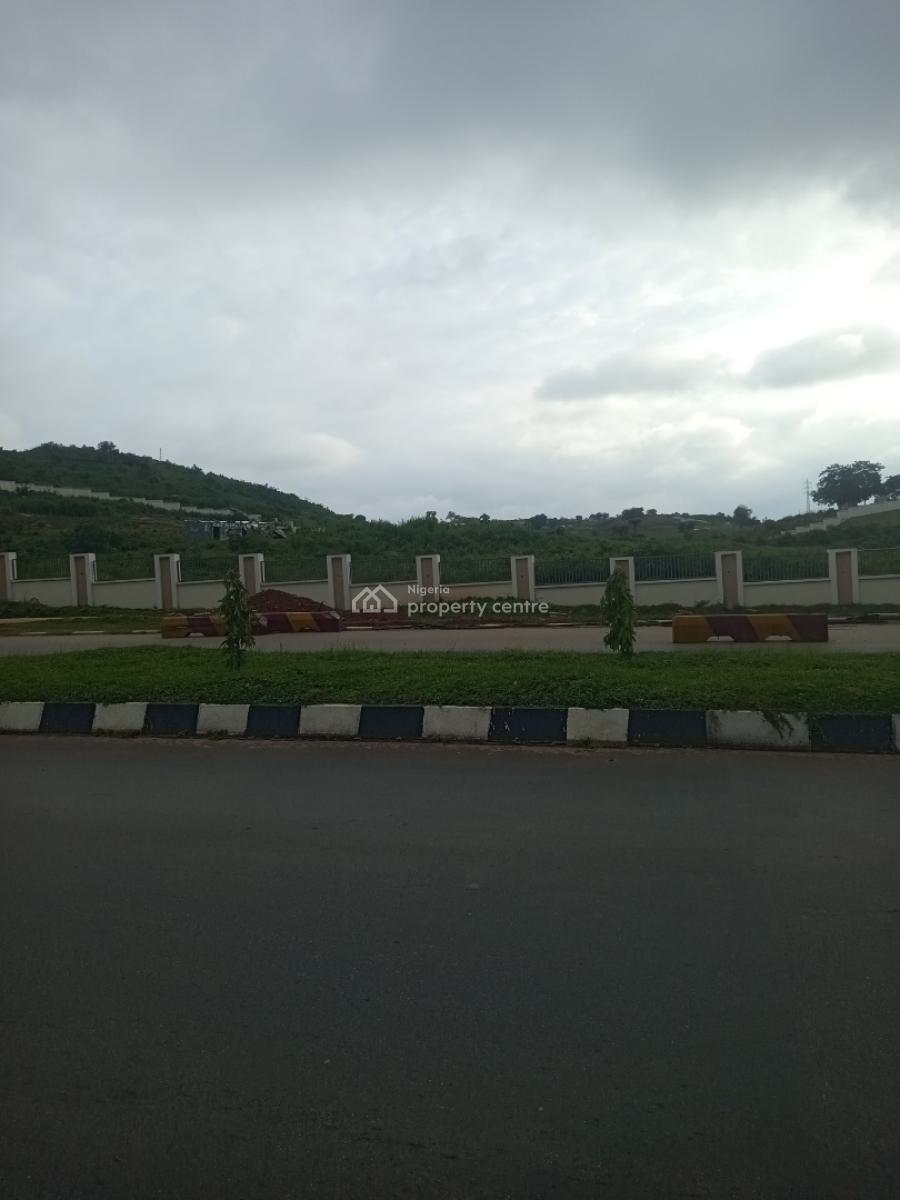 1 Hectare of Residential Land on a Major Tarred Road, Guzape District, Abuja, Residential Land for Sale