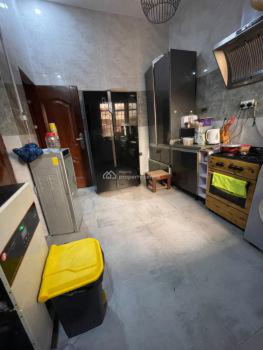 4 Bedrooms Semi Detached Duplex with Bq, Ologolo, Lekki, Lagos, Semi-detached Duplex for Sale