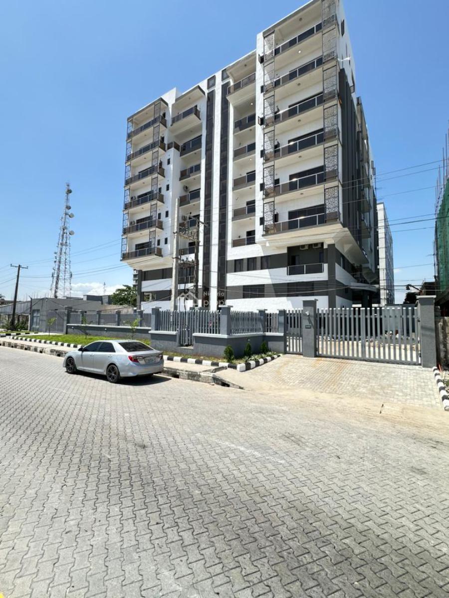 Luxurious 3 Bedroom Apartment with Bq, Pool and Elevator, Lekki Phase 1, Lekki, Lagos, Block of Flats for Sale