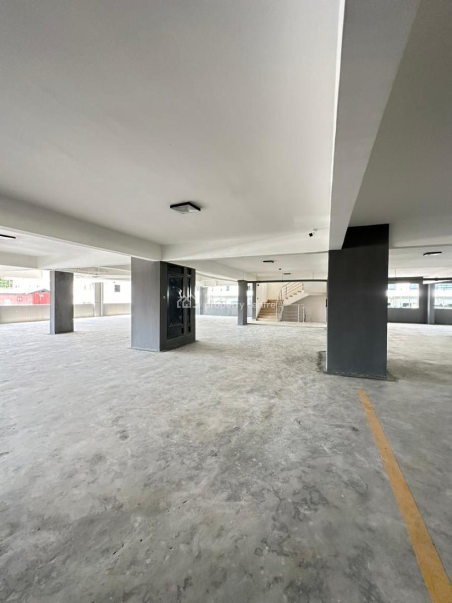 Luxurious 3 Bedroom Apartment with Bq, Pool and Elevator, Lekki Phase 1, Lekki, Lagos, Block of Flats for Sale