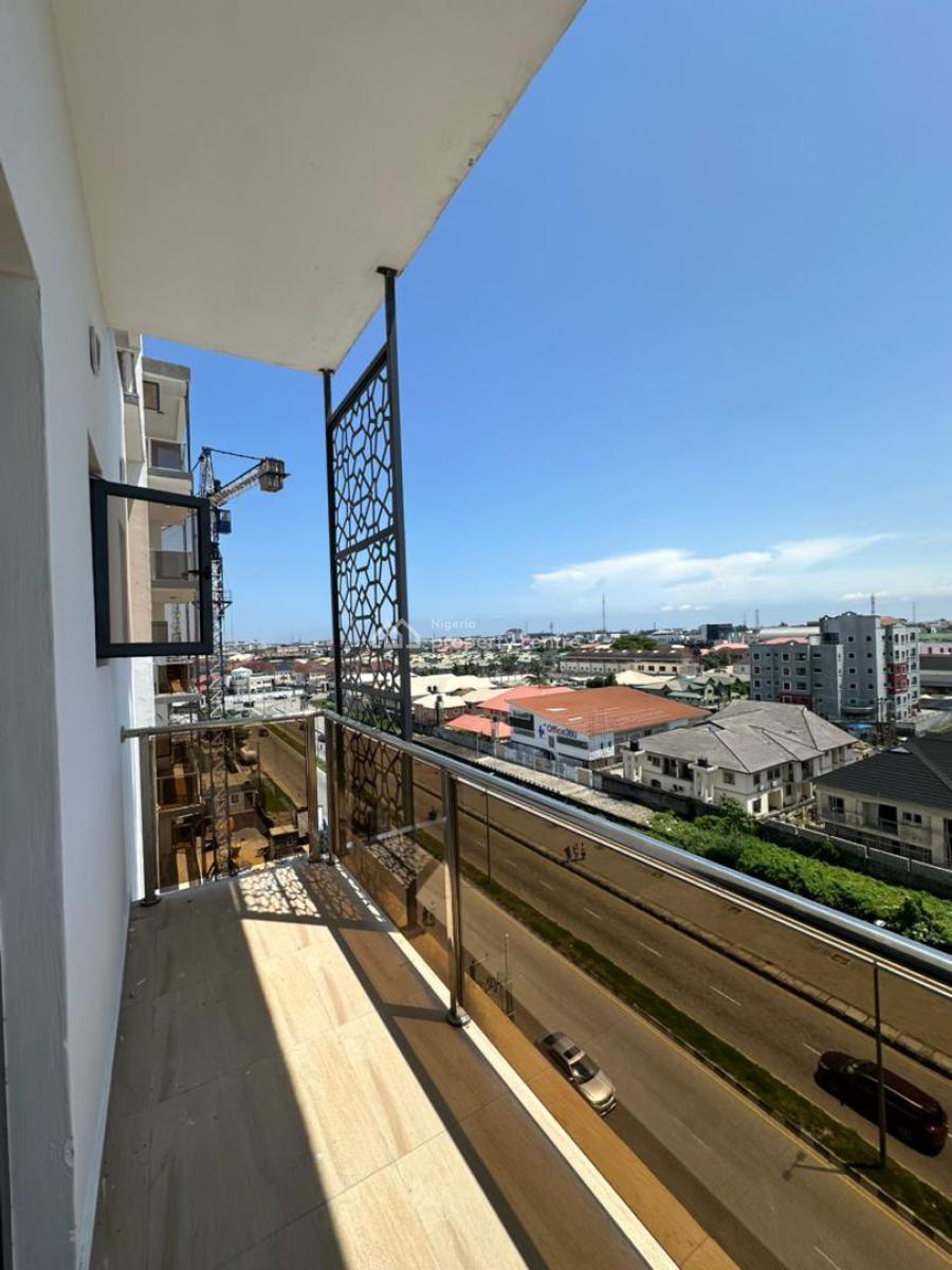 Luxurious 3 Bedroom Apartment with Bq, Pool and Elevator, Lekki Phase 1, Lekki, Lagos, Block of Flats for Sale