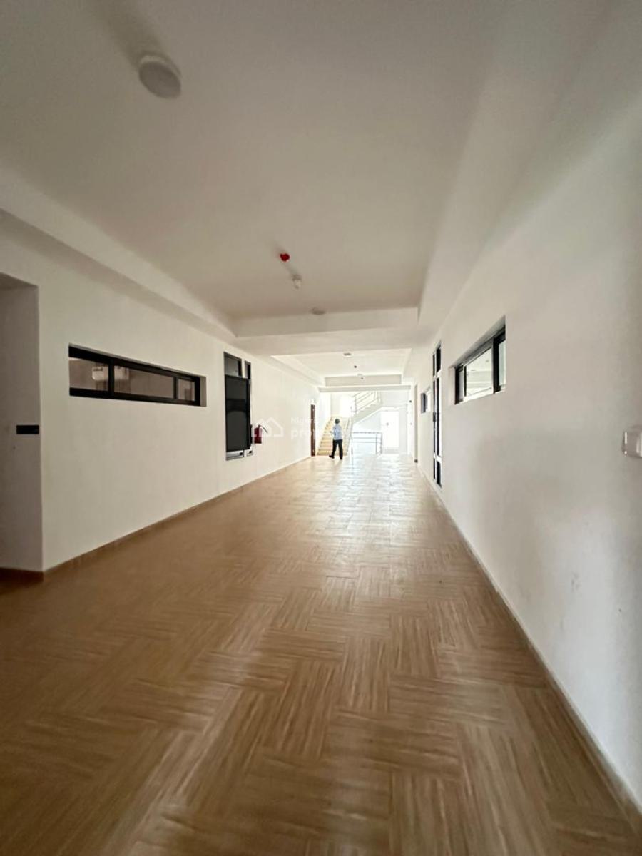 Luxurious 3 Bedroom Apartment with Bq, Pool and Elevator, Lekki Phase 1, Lekki, Lagos, Block of Flats for Sale