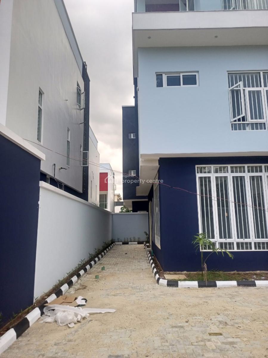 Luxurious 4-bedroom Detached Duplex, Off Isaac John Street, Ikeja Gra, Ikeja, Lagos, Detached Duplex for Rent