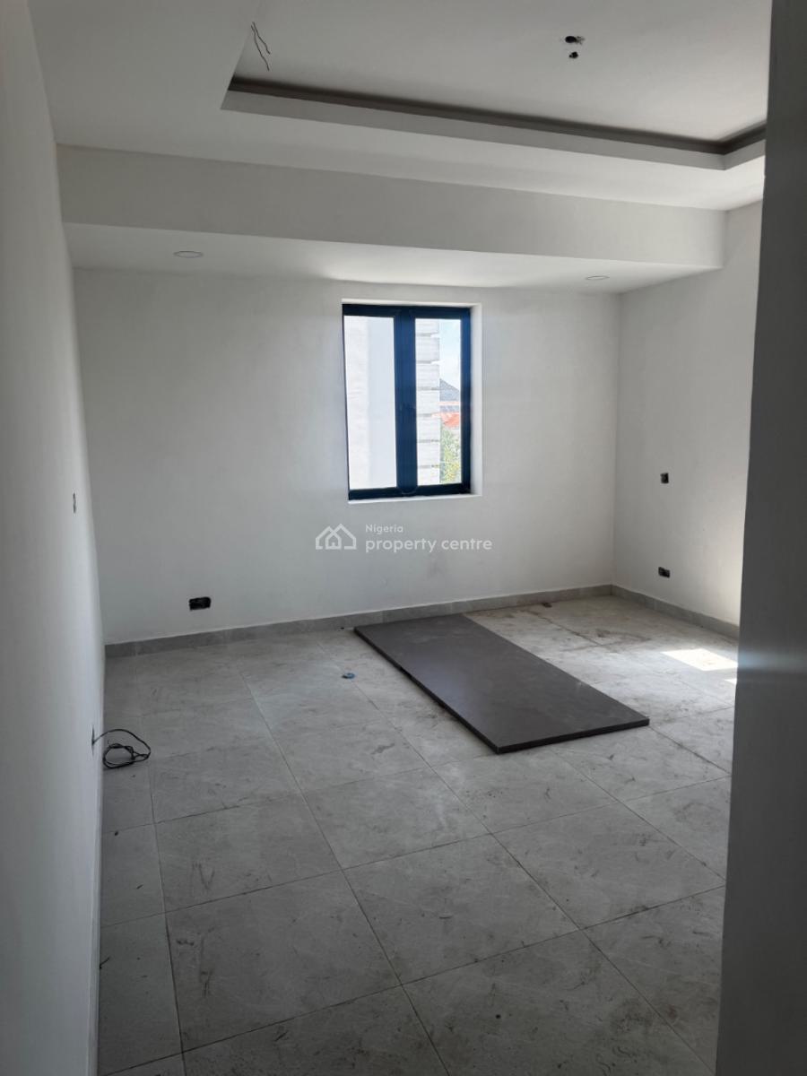 Well Finished 3 Bedroom Apartment, Lekki Phase 1, Lekki, Lagos, Flat / Apartment for Rent