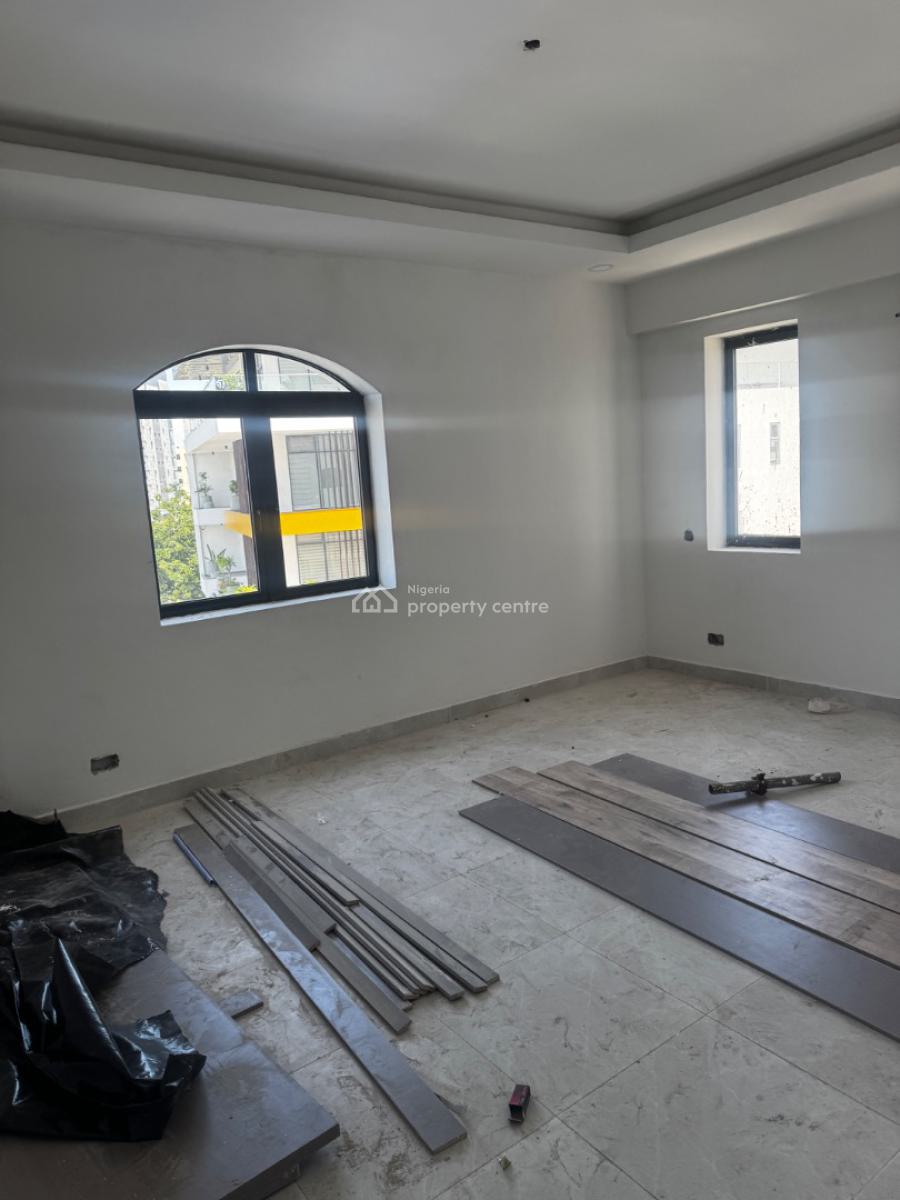 Well Finished 3 Bedroom Apartment, Lekki Phase 1, Lekki, Lagos, Flat / Apartment for Rent