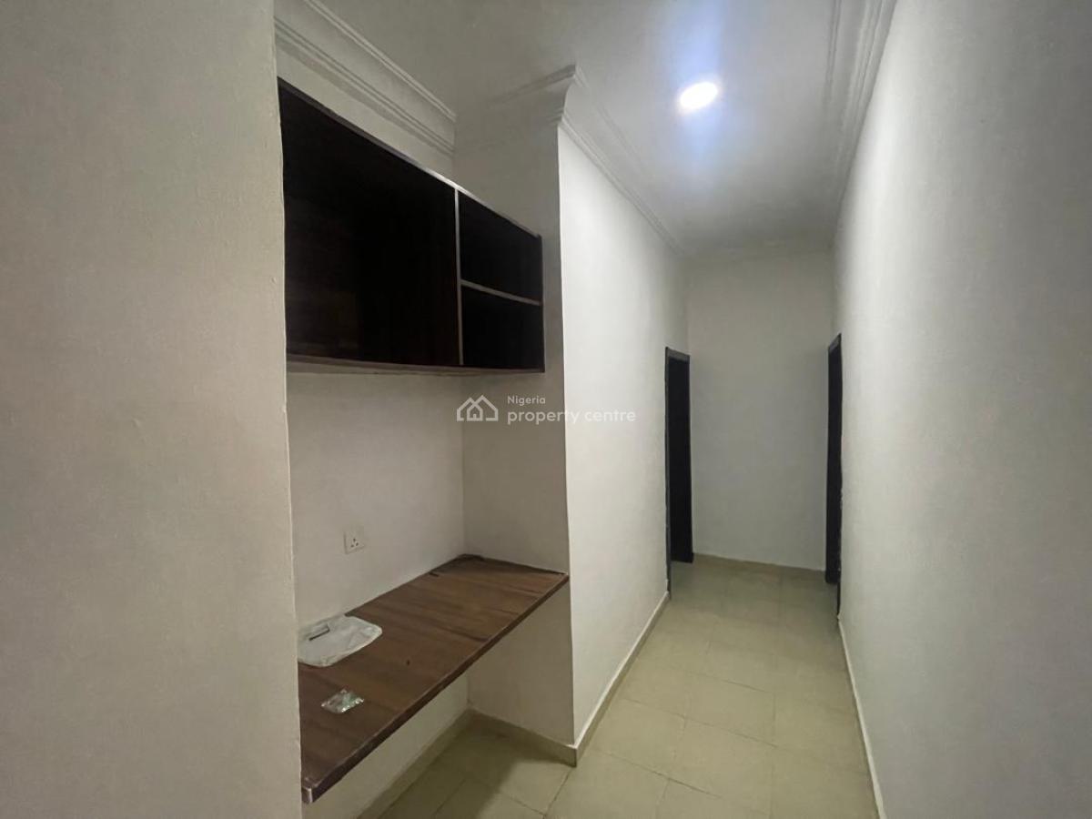 Nice 3 Bedroom Flat, Chevy View Estate Off Chevron Drive, Lekki Expressway, Lekki, Lagos, Flat / Apartment for Rent