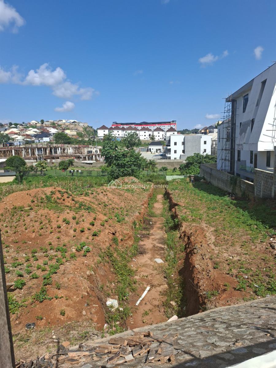 a Residential Land Measuring 1472sqm, Guzape District, Abuja, Residential Land for Sale