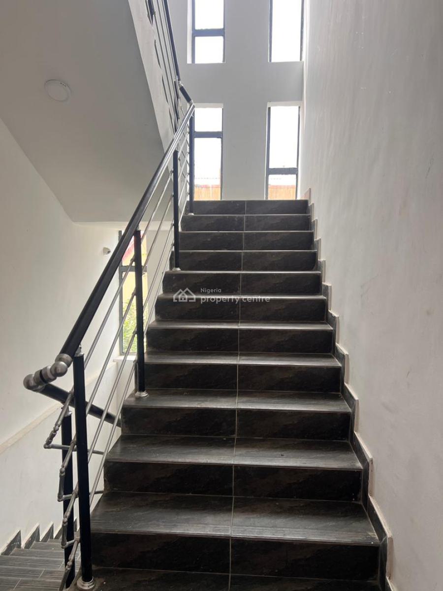 Contemporary 1 Bedroom with Swimming Pool, Gym and Elevator for Invest, Ologolo, Lekki, Lagos, Flat / Apartment for Sale